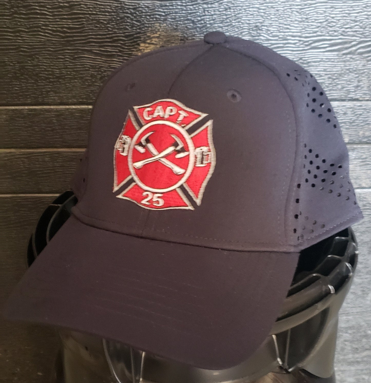 Capt.25 Vented Ball Cap